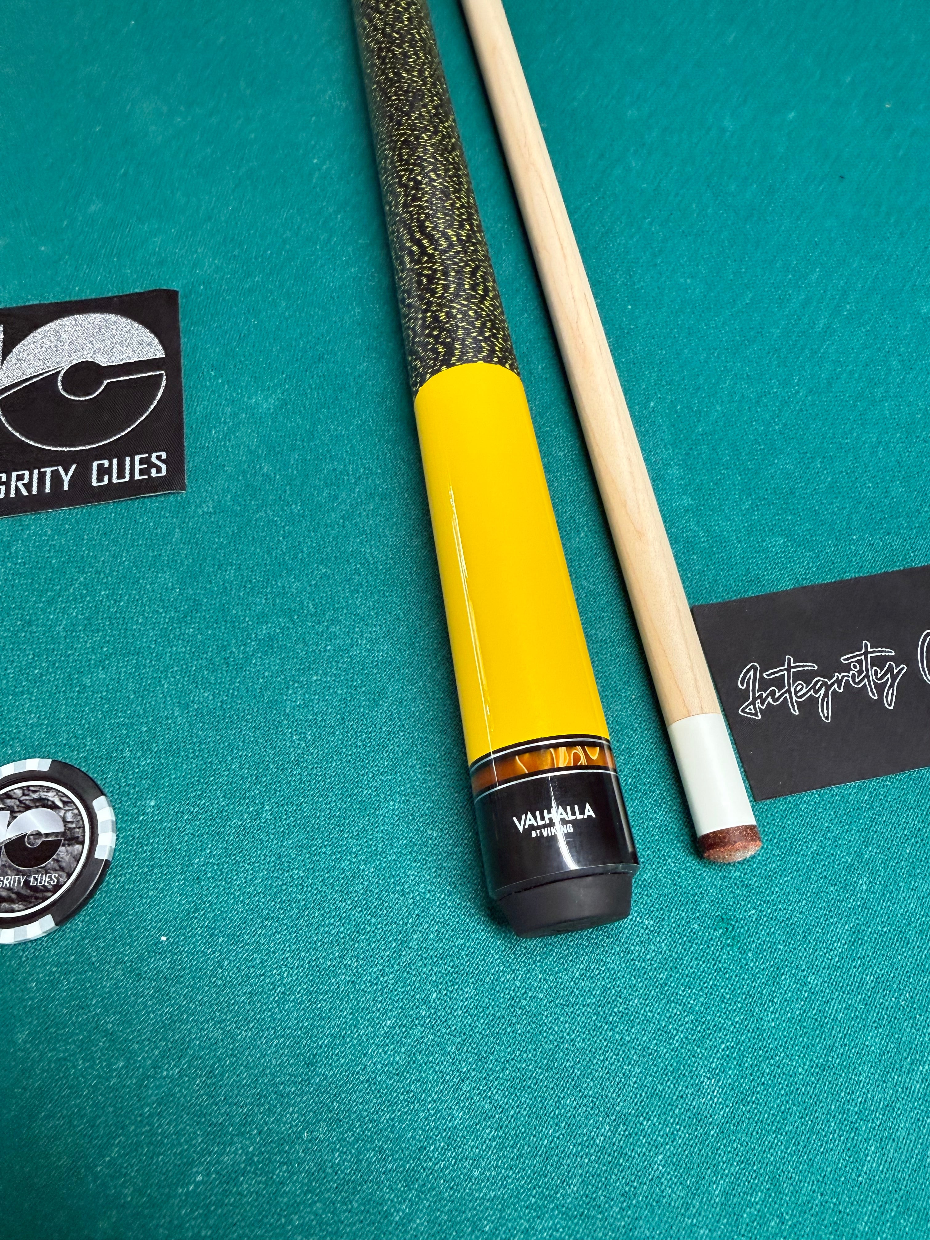 Valhalla Garage Series Cue In Yellow