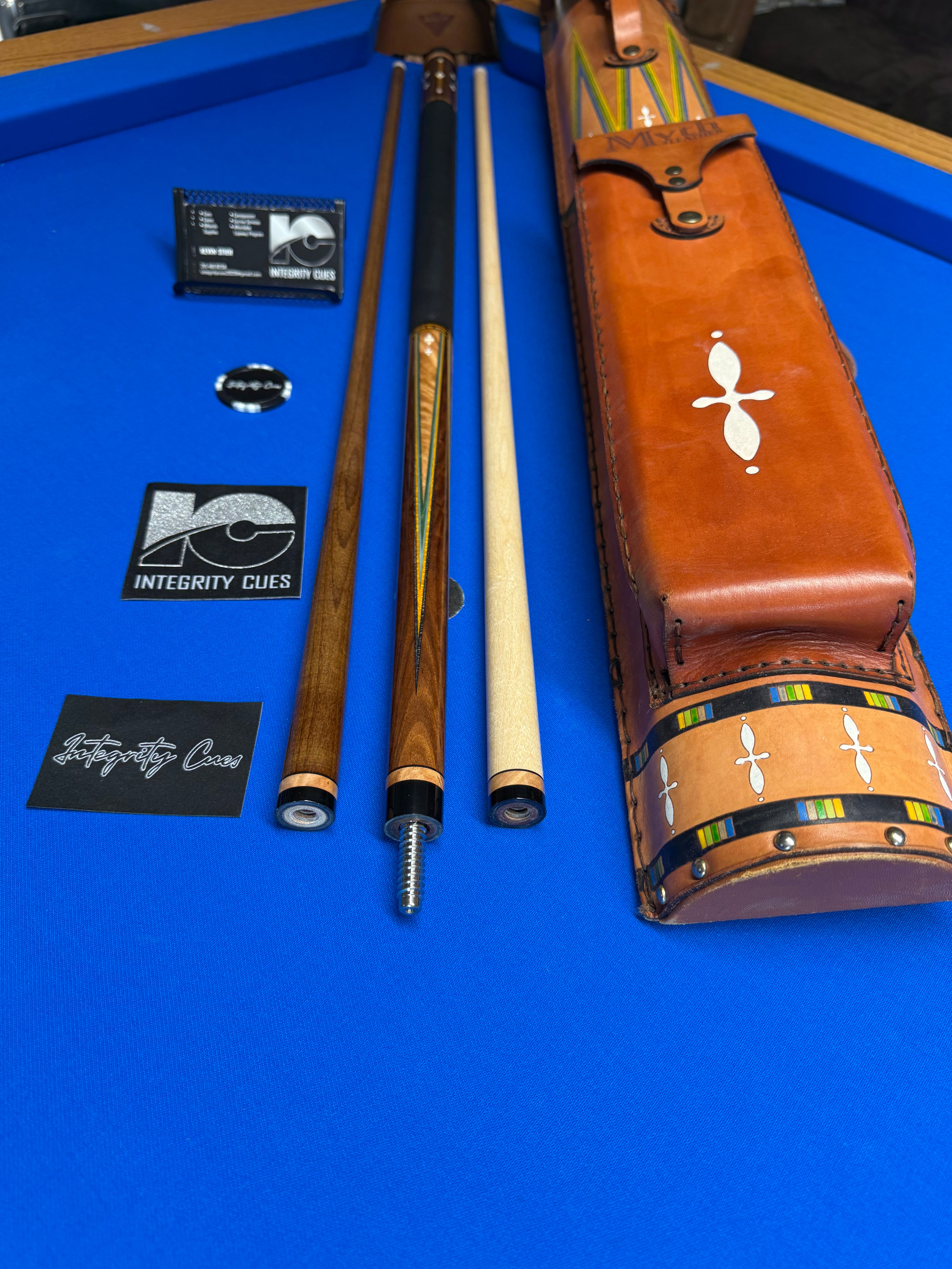 Steve Dunkel Preowned Refinished Custom W New Keilwood and Matching Myth Leather Case