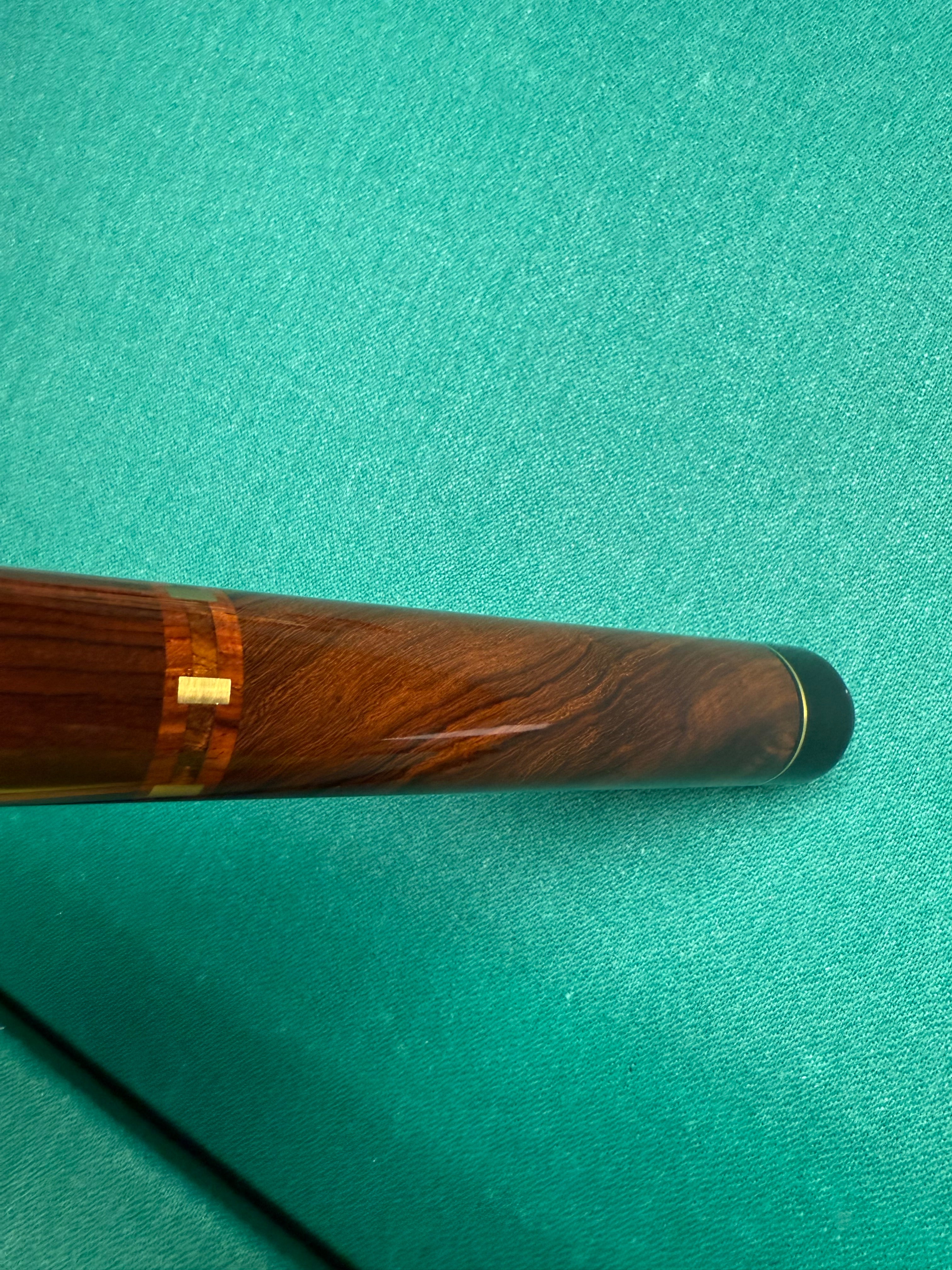 Mike Gulyassy Wrapless W 4 Shafts and an Extension
