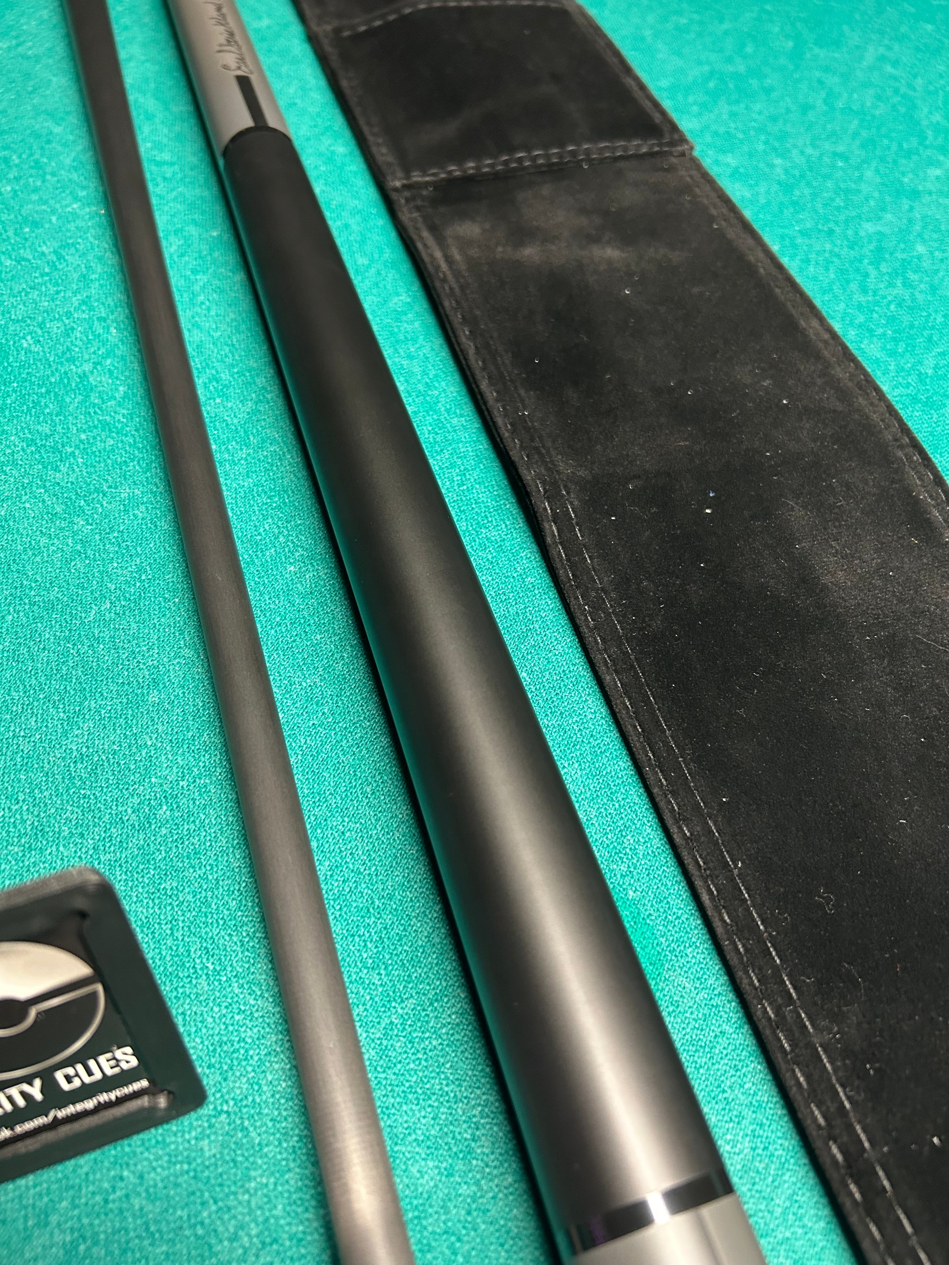 J Flowers Legend Series Earl Strickland Cue