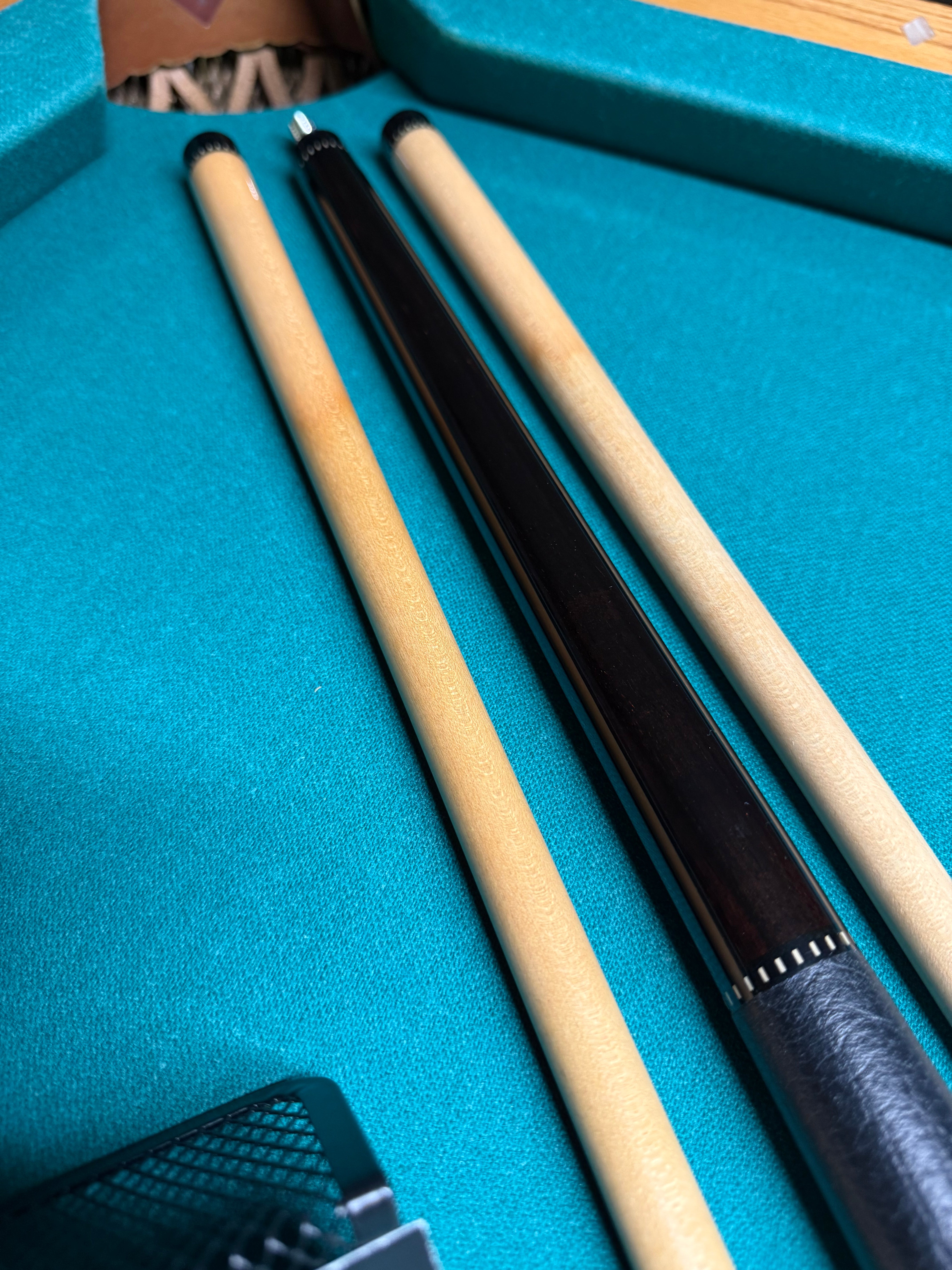 Tom Coker Preowned Ebony Player