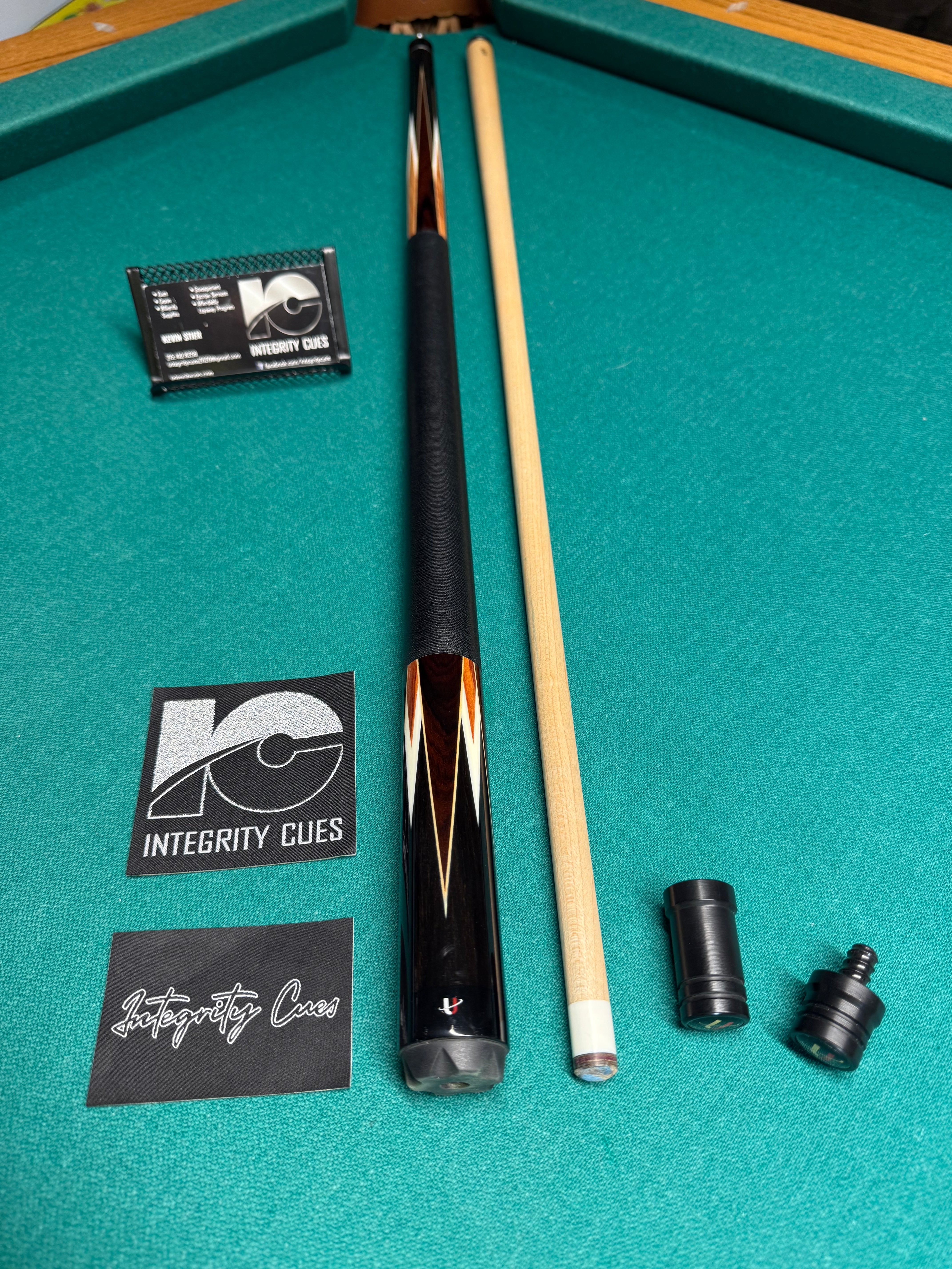 Universal UN 122-4 Preowned
