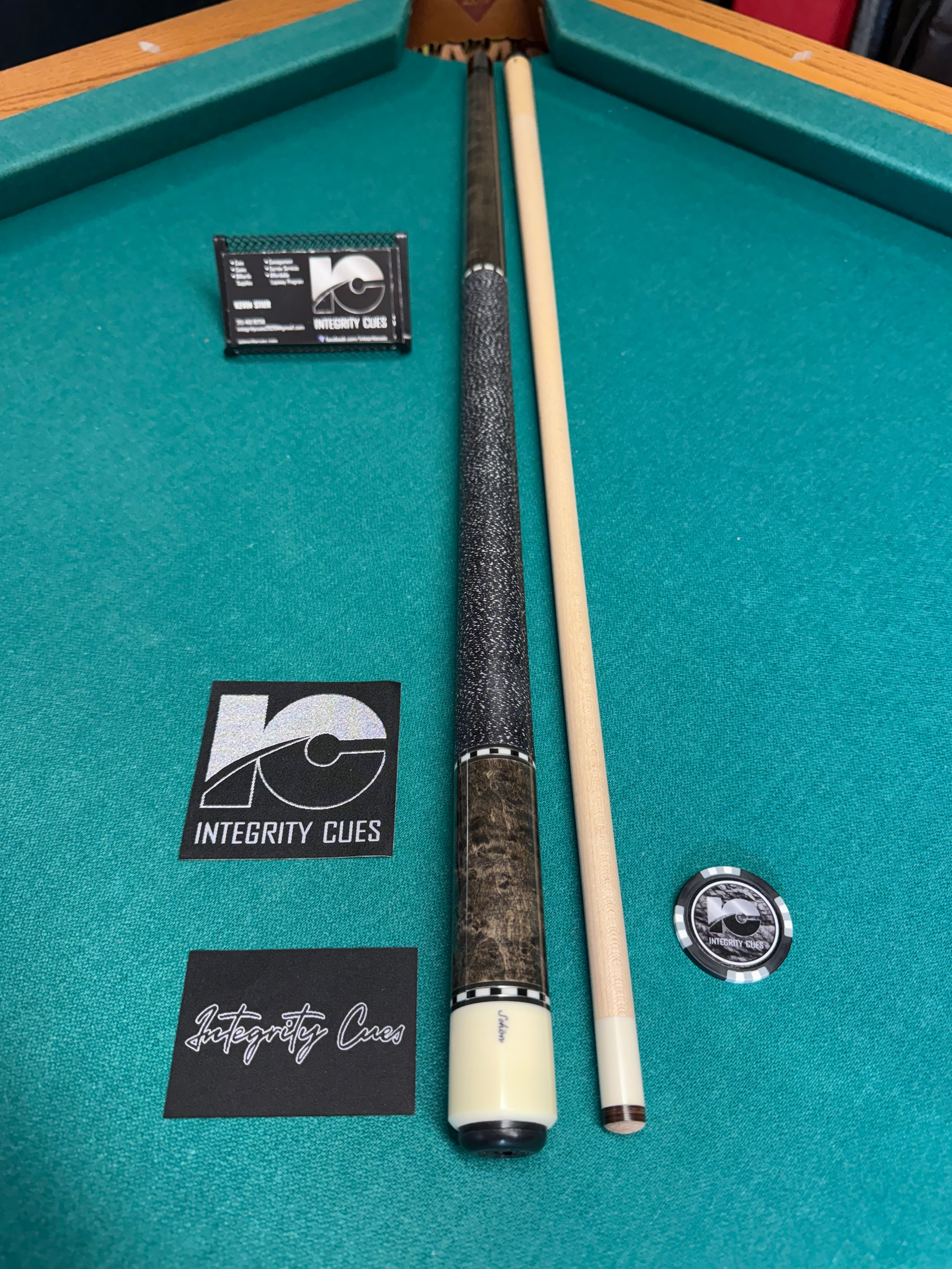 Schon STL-1 Gray Brand New Cue