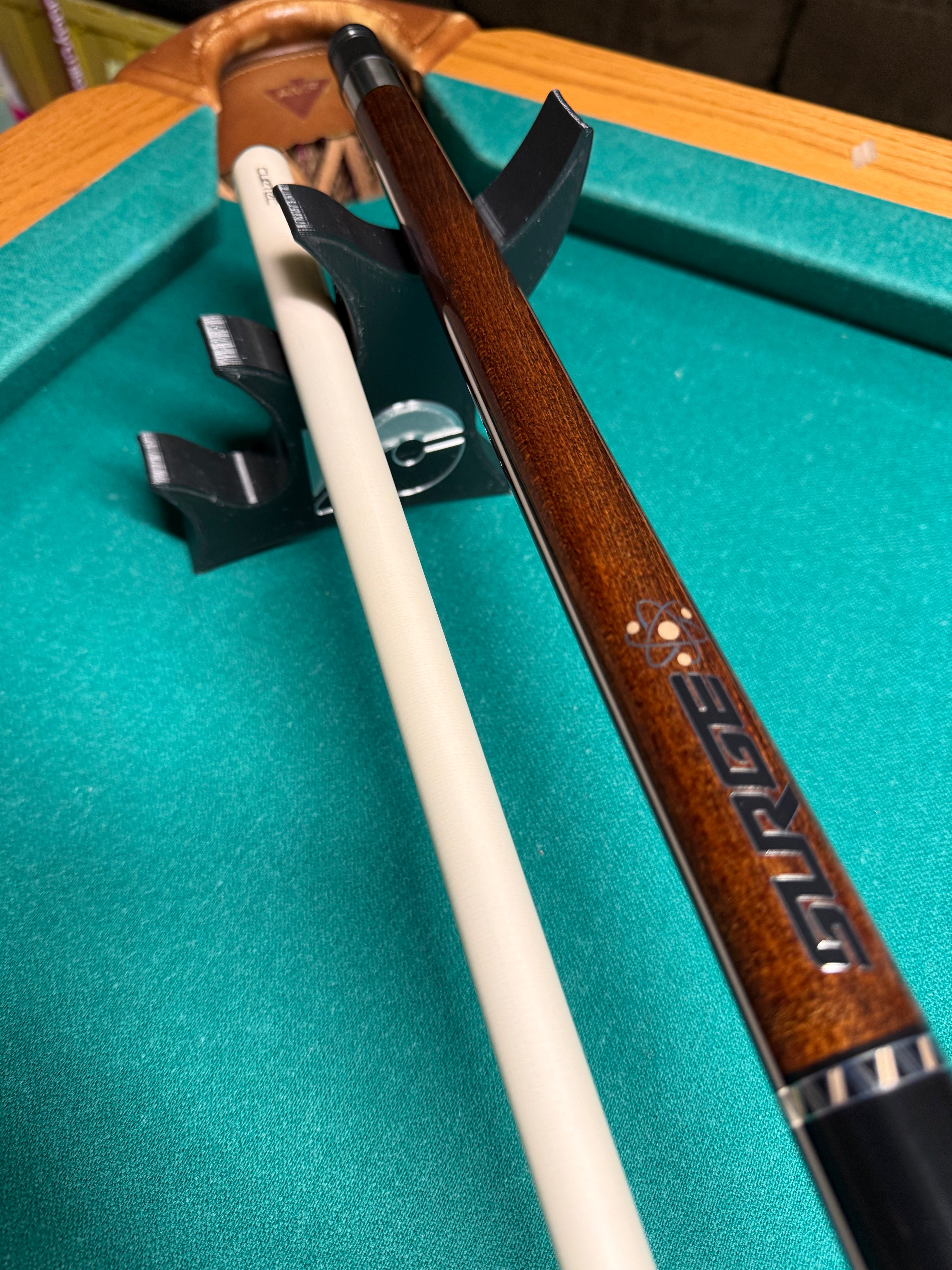 Cuetec Avid Surge Break Cue