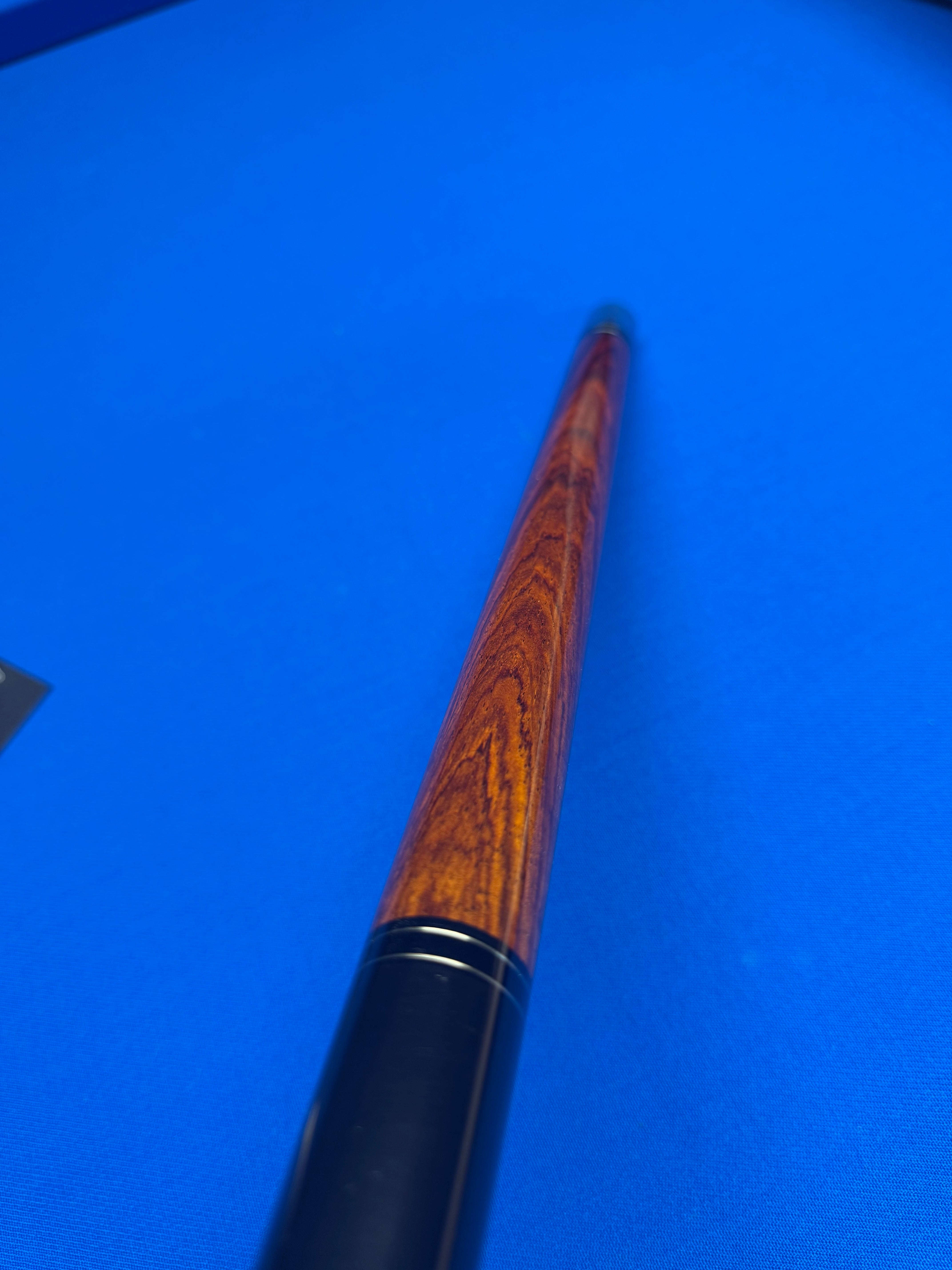 Schon 2400 Wrapless Cocobolo Elite Brand New Cue