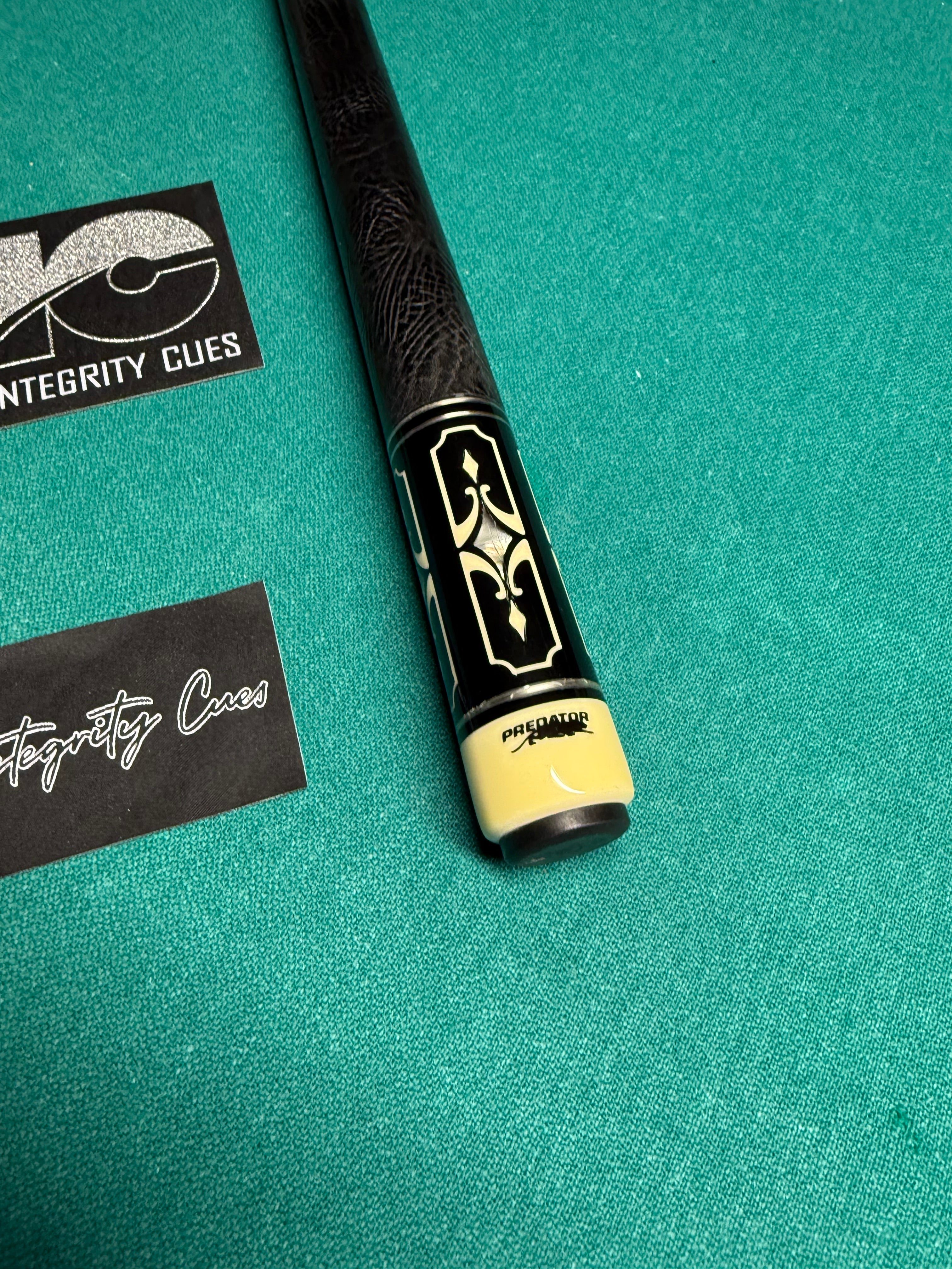 Predator Preowned 2k6 BUTT ONLY