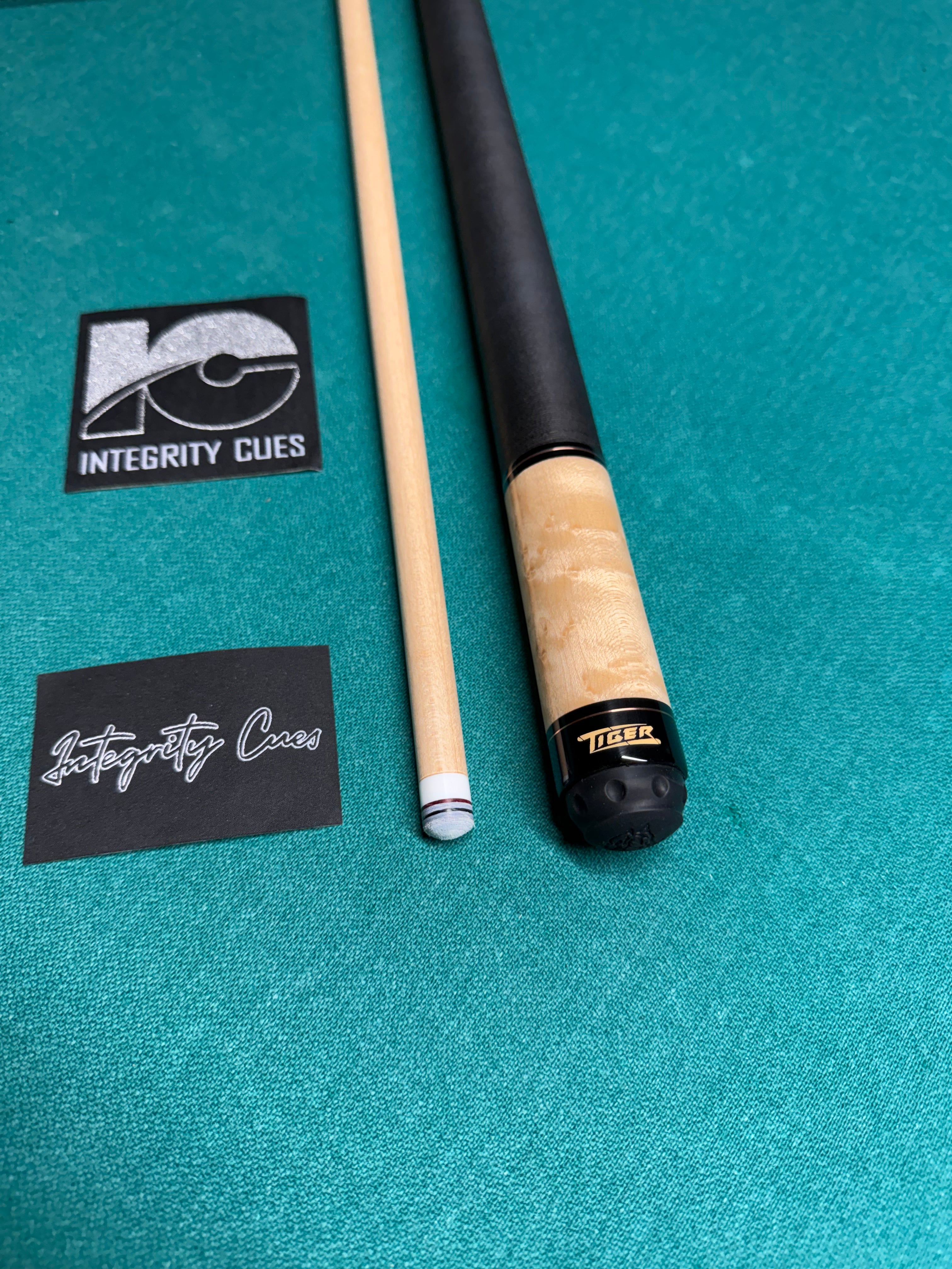 Tiger Products C2-1W Maple W Black Linen