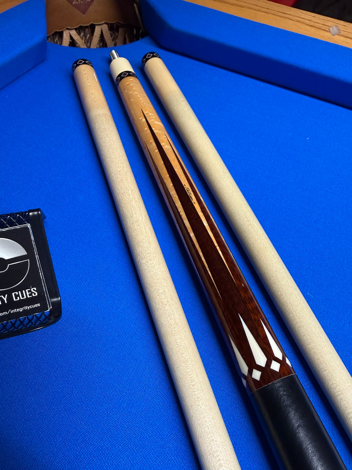 ~Phillippi 16 Point Snakewood and Maple Custom Cue