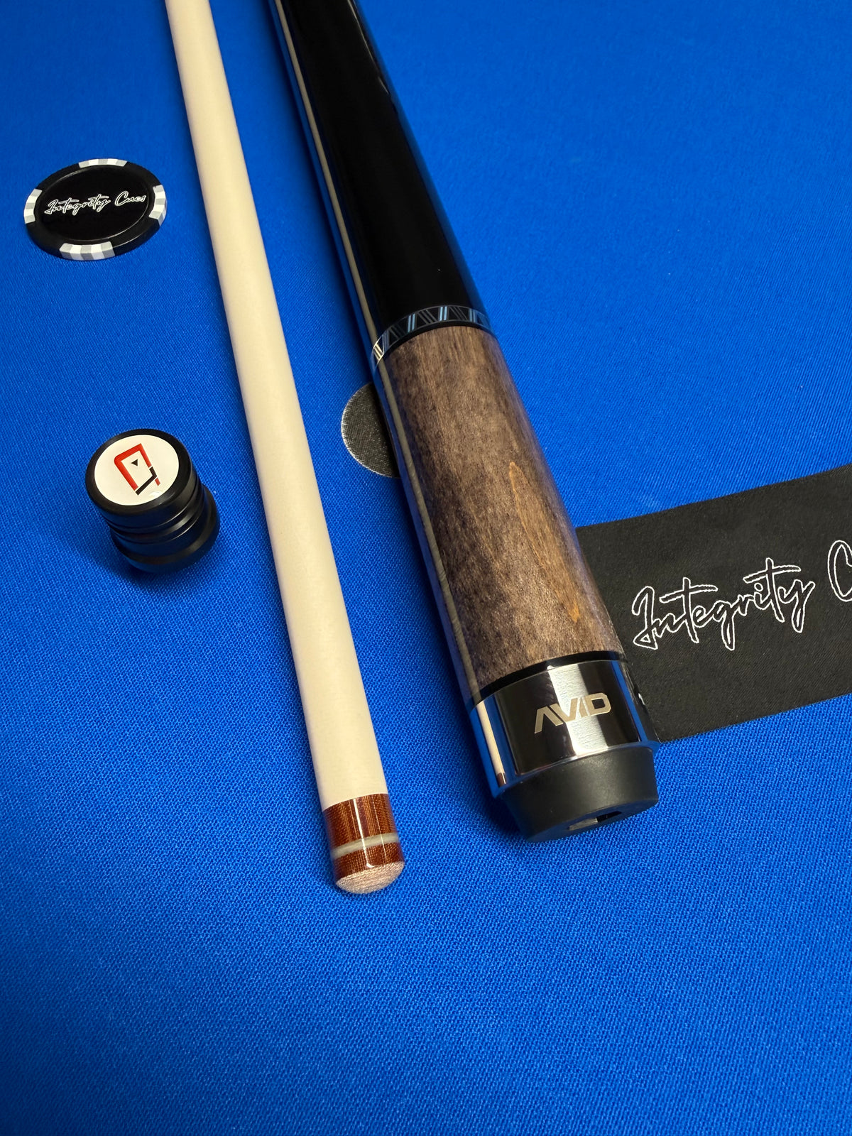 Cuetec Avid Surge Break Cue Gray