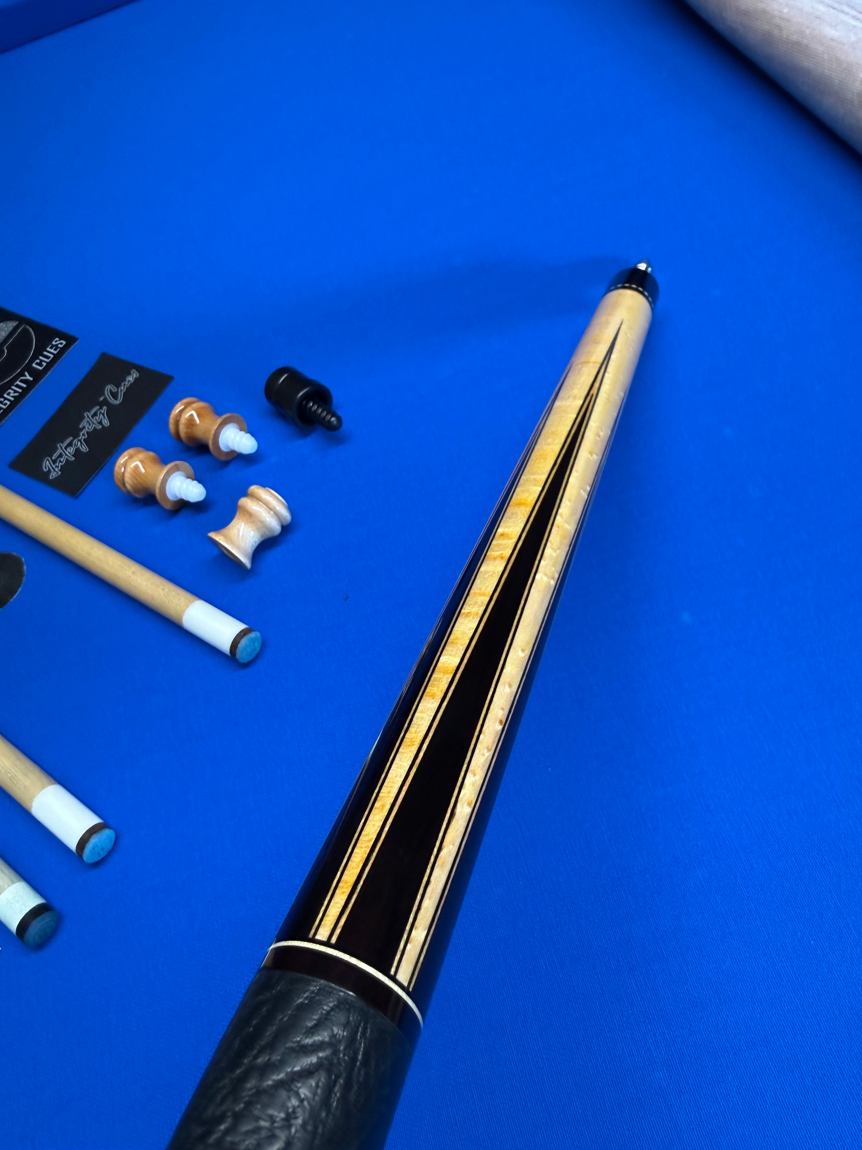 Samsara 8 Point Preowned Custom W 3 Shafts