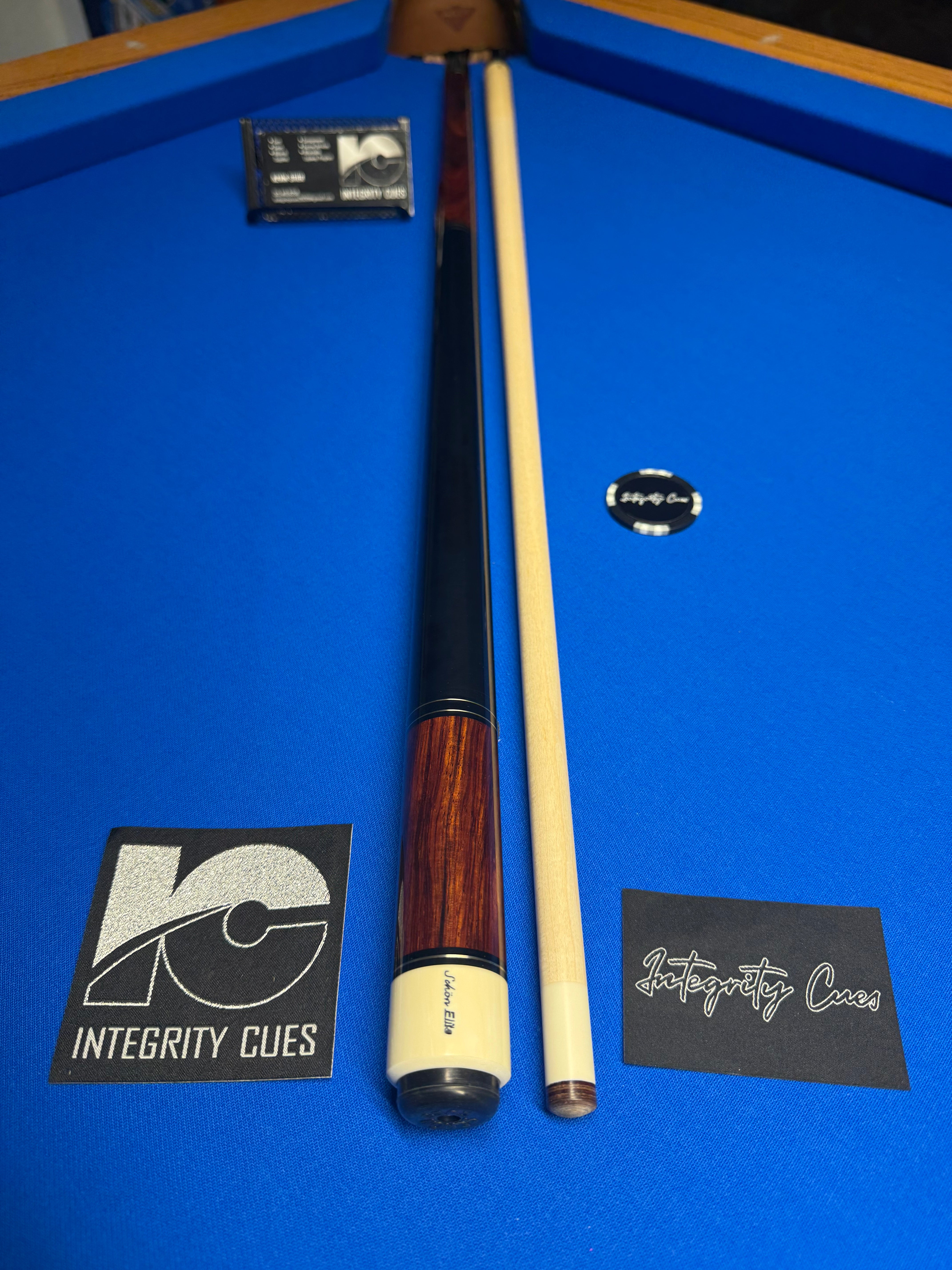 Schon 2400 Wrapless Cocobolo Elite Brand New Cue