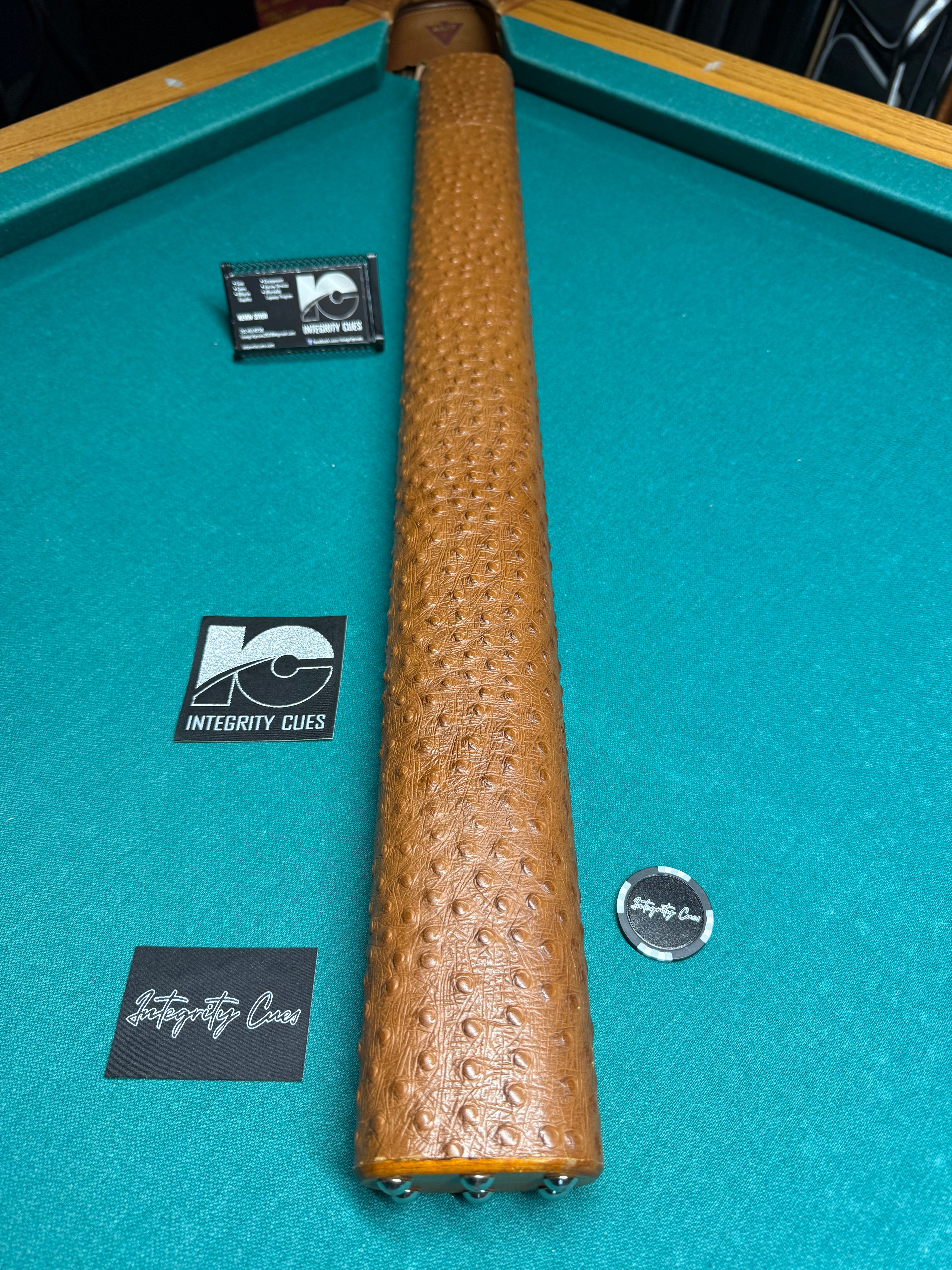 Brown Ostrich Centennial 1x2 Case