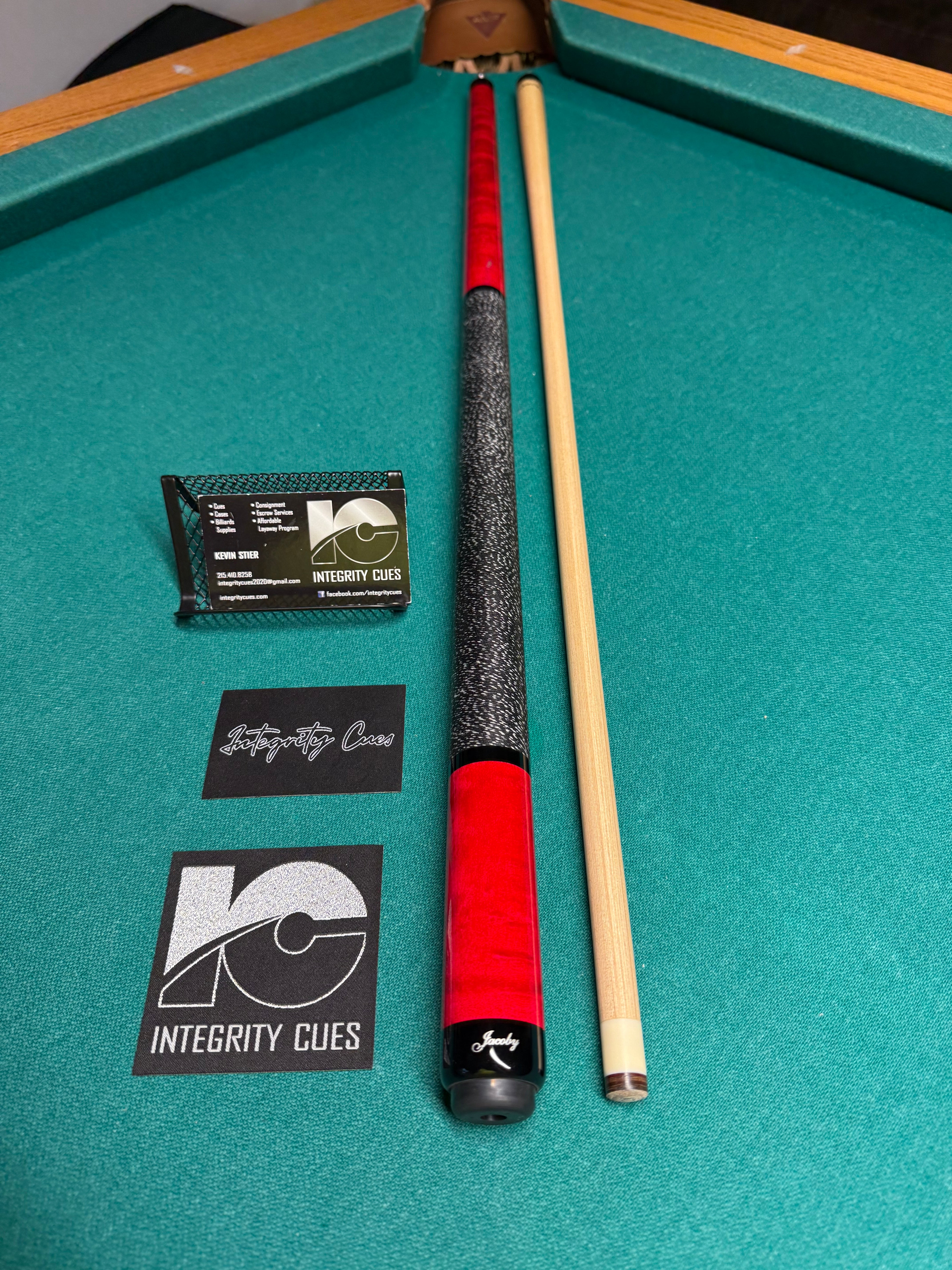 Jacoby Custom cue Red Stained Maple W Ultra Pro