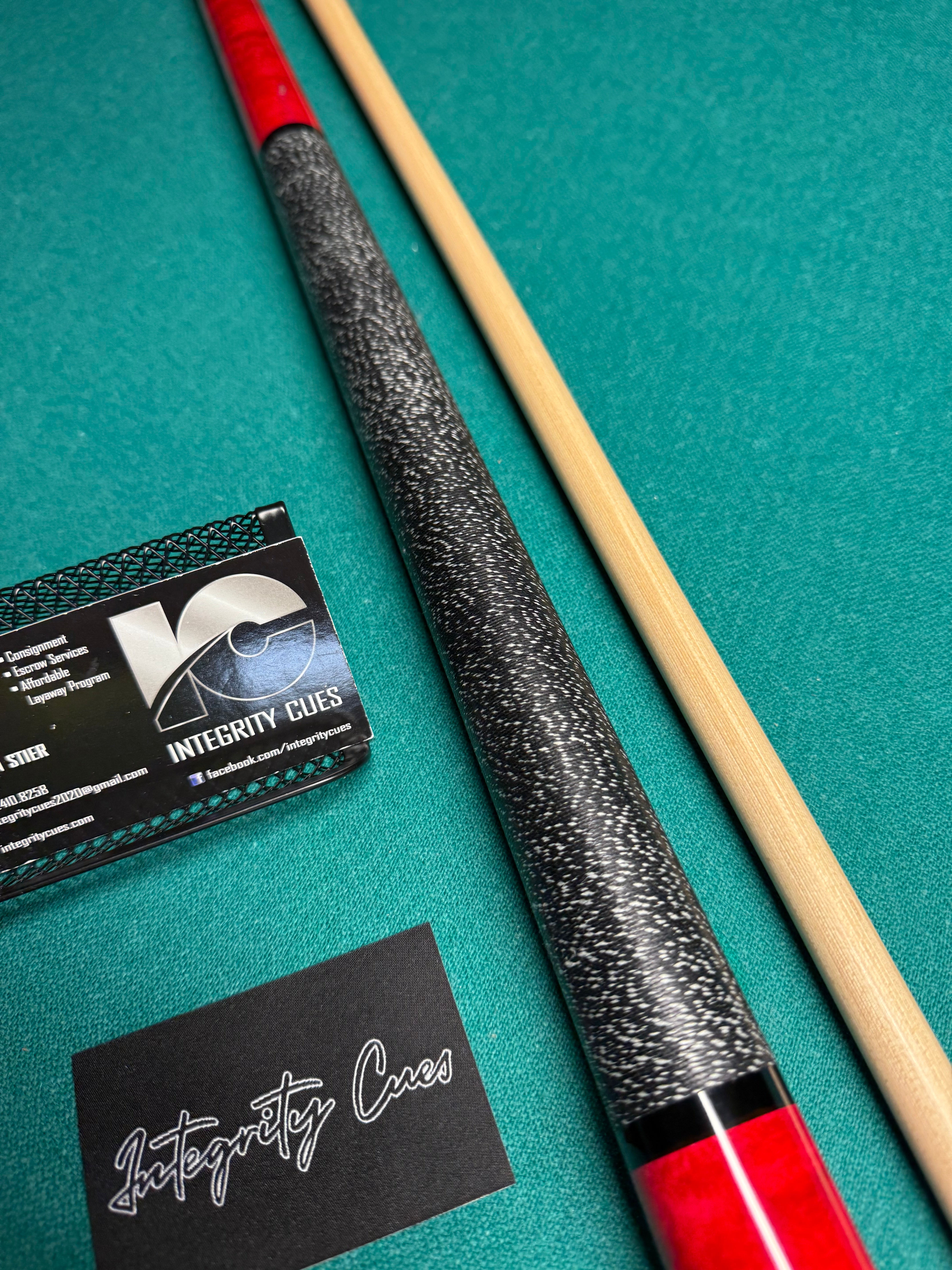 Jacoby Custom cue Red Stained Maple W Ultra Pro