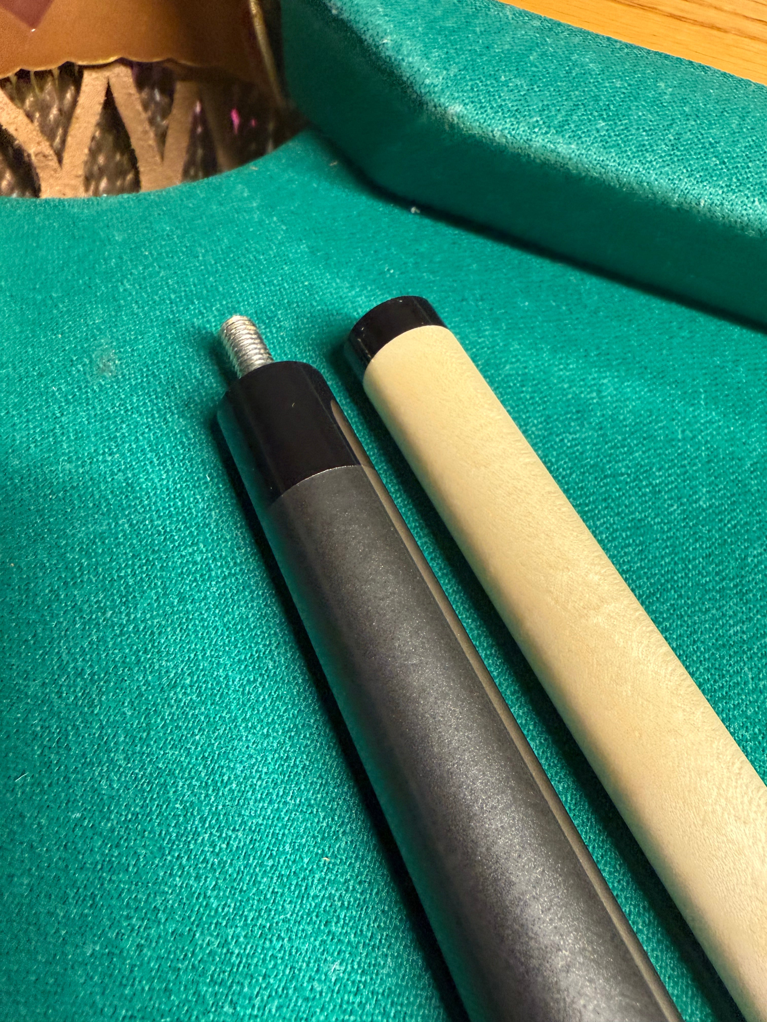Brand Meucci Break Cues